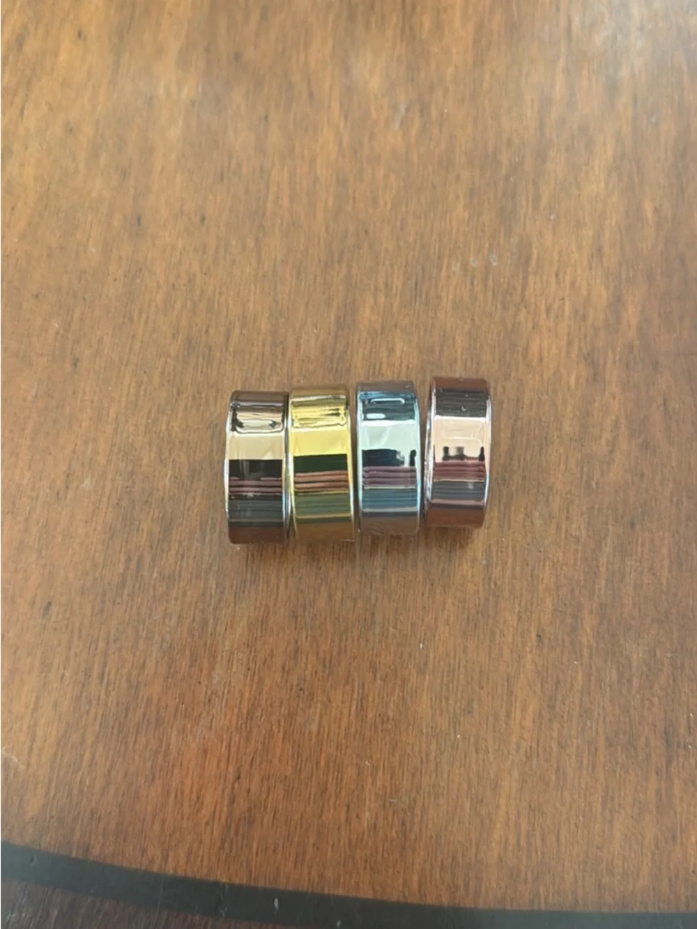 Oura Ring 4 - Gold and Silver Finish